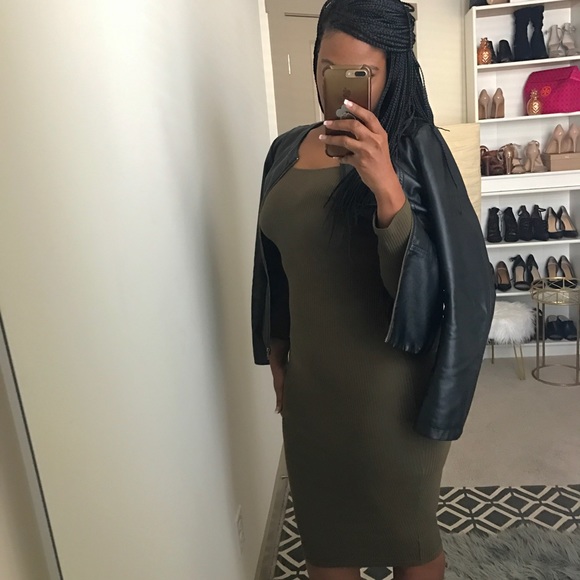 Green Ribbed Off the Shoulder/Midi Stretchy Dress - Picture 4 of 4